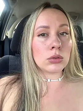 Mona_Plus's cam snapshot