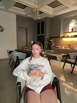 Nura_n_Sarah's cam snapshot