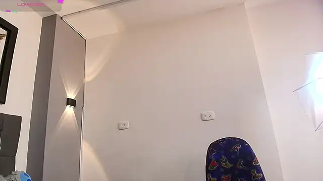 Andre_cloefoxx_'s cam snapshot