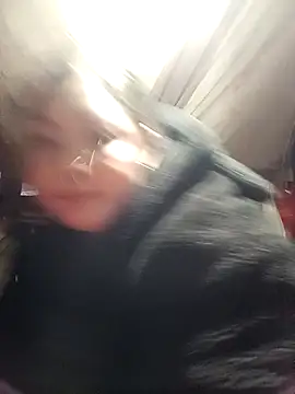 sary-hot2x's cam snapshot