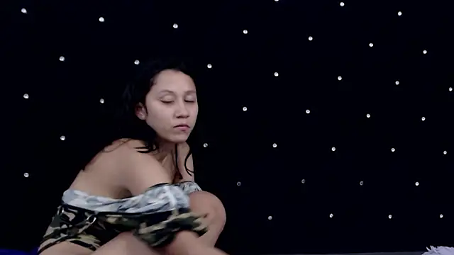 YeraldinAndJos's cam snapshot