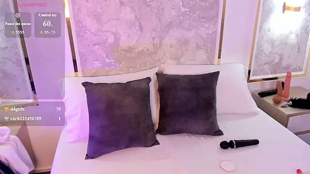 doll_eyees_'s cam snapshot