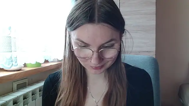 LooveELLYx's web cam