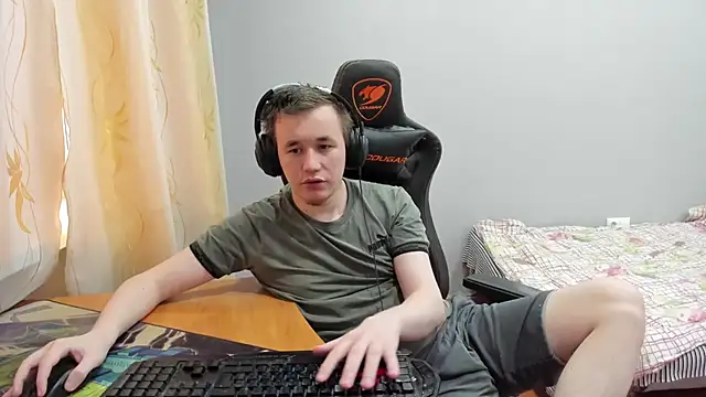 iliaskrislove live sex cam