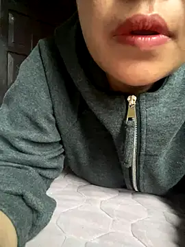 --Lyly-- live sex cam