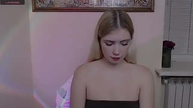 AliceHotty_'s cam snapshot