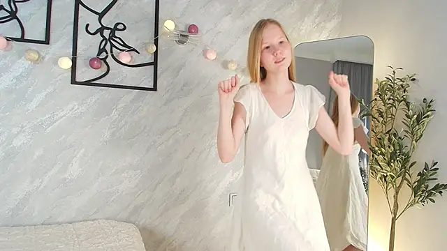 LiandraNelson live sex cam