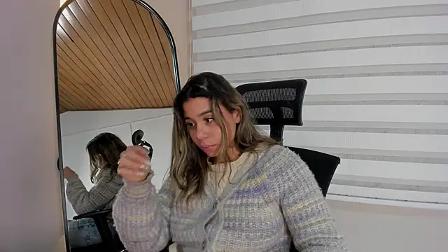 Rachell_criss's cam snapshot