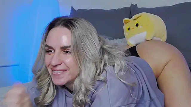 SofiJames's cam snapshot