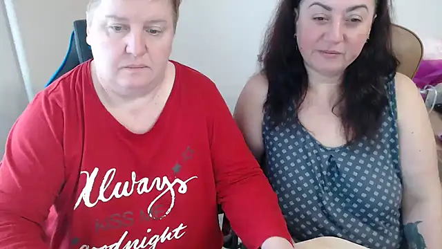 Bertie_Adeline's cam snapshot