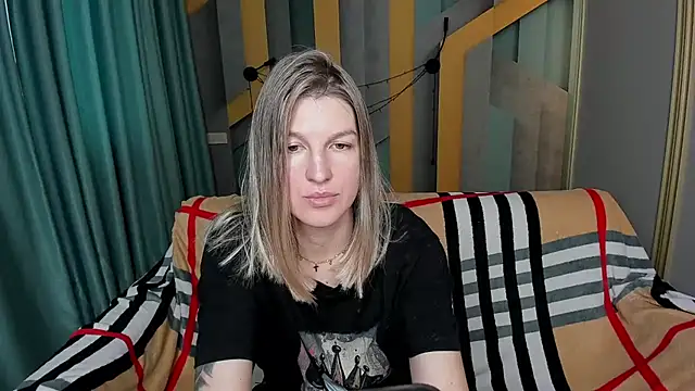 EmilyWalkeri's cam snapshot