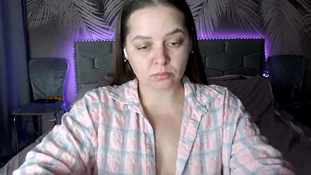 uliastar's cam snapshot