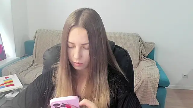 Mia_shy1's cam snapshot