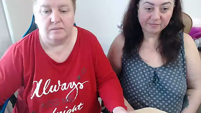 Bertie_Adeline's cam snapshot