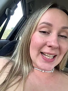 Mona_Plus's cam snapshot