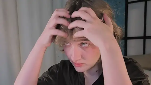 ELLIEJAY's cam snapshot