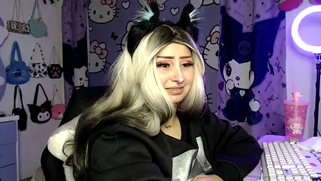 lussyevans24's cam snapshot