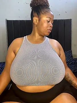 LunaCovenn's cam snapshot