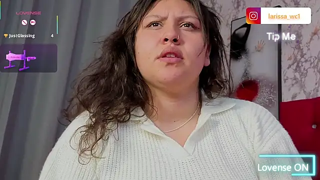 Larissa_Antonella's cam snapshot