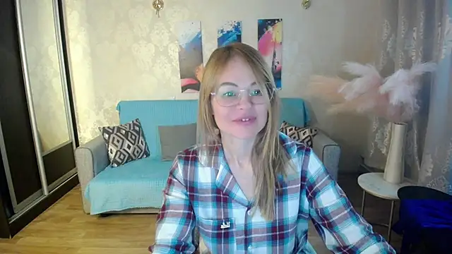 shy_hot_cat's cam snapshot