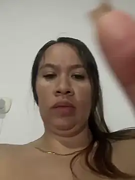 Emiily_lee live sex cam