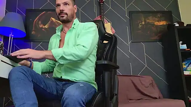 ChrisKox's cam snapshot