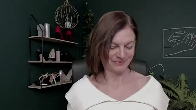 VivianWILD's cam snapshot