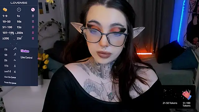 Dixi_Pixi_'s cam snapshot