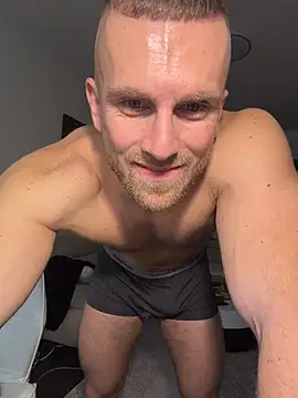 trainwithme's cam snapshot