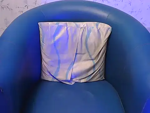 Shinykrisha live sex cam