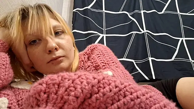 AstraVale live sex cam