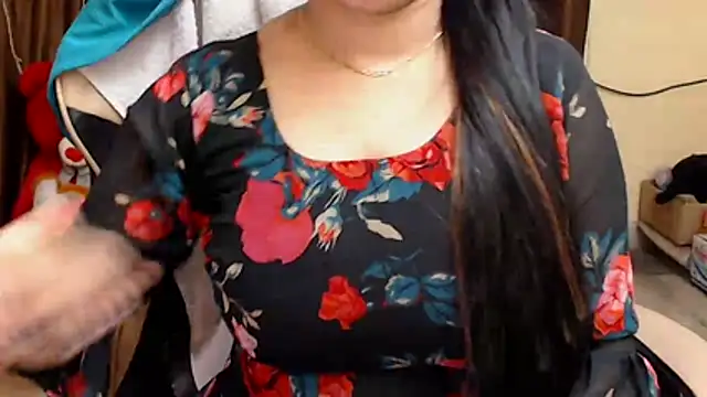 Cute_naira_ live sex cam