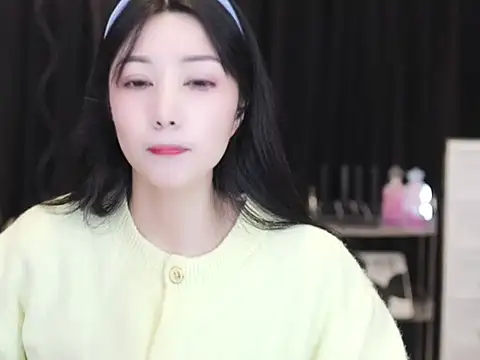 Nuyoah-77 live sex cam