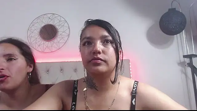 sharon_and_sharit live sex cam