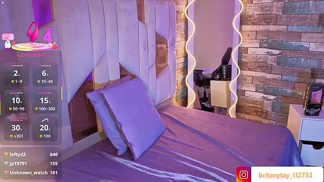 boyfox_tay live sex cam