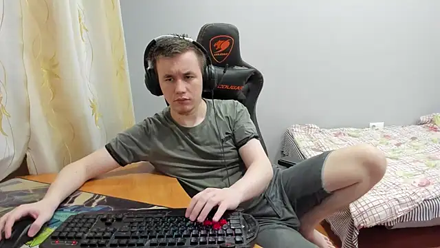 iliaskrislove live sex cam