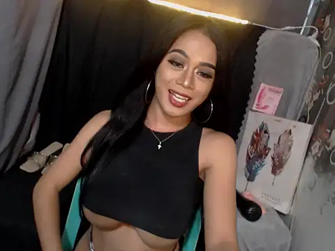 SerenityFoxx live sex cam