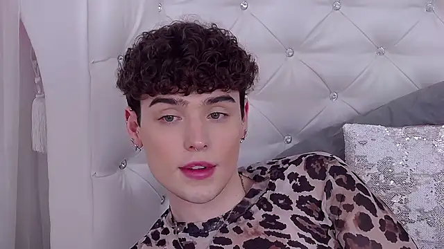 RobbyCharming live sex cam