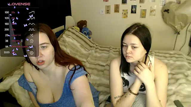 BettyandRich_'s cam snapshot