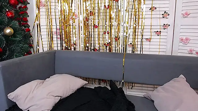 evaa_here_'s cam snapshot