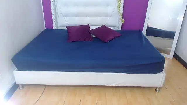 innocent_sexybaby's cam snapshot