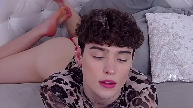 RobbyCharming live sex cam