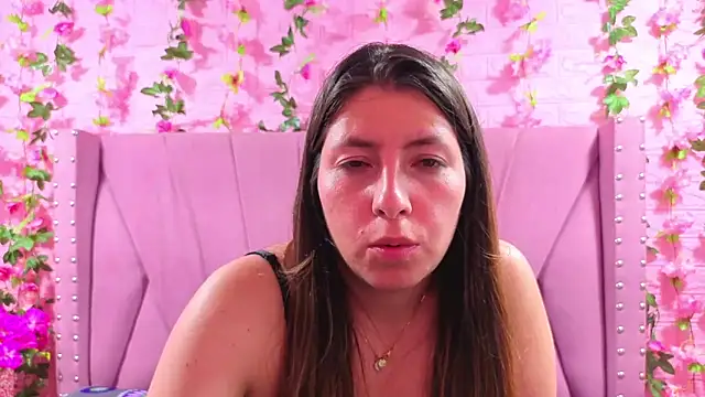 Alyy_Brown's cam snapshot