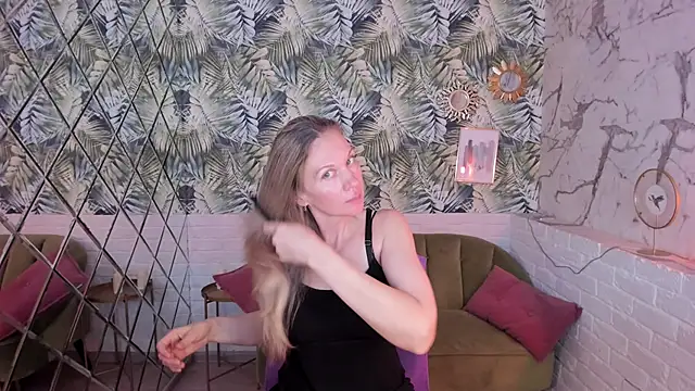 NancyGrace's cam snapshot