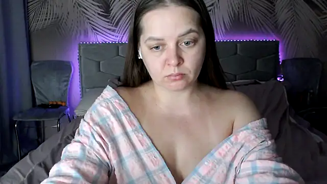 uliastar's cam snapshot