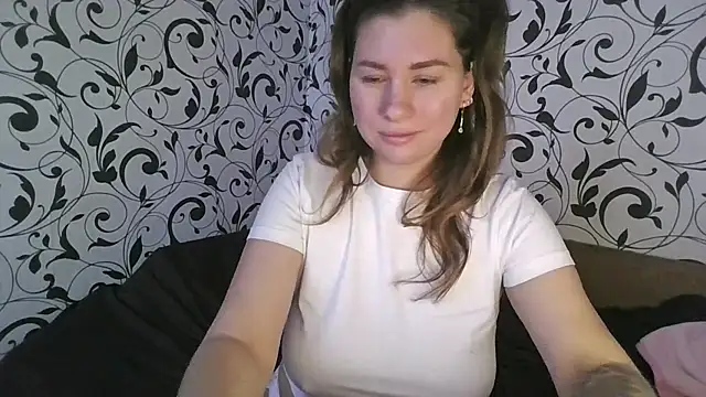 YourEmilie's cam snapshot