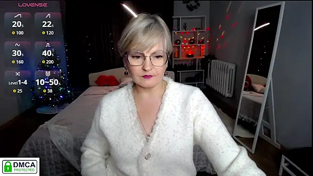 BlondeBrilliant7's cam snapshot