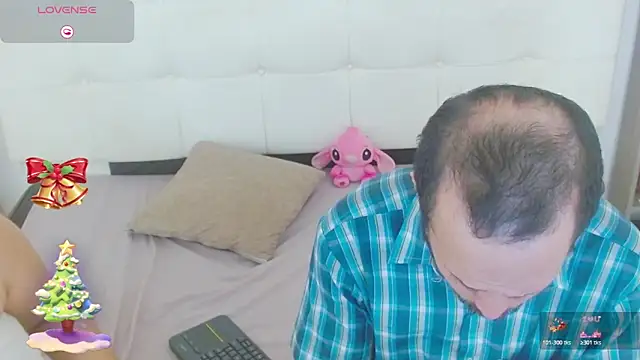 Candy_and_Jh0n live sex cam