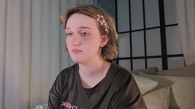 ELLIEJAY's cam snapshot