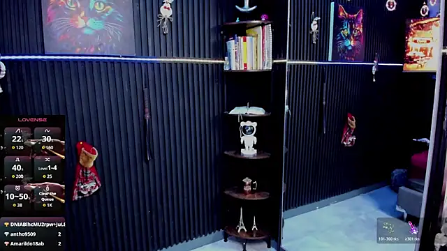 ZhoeStrong live sex cam